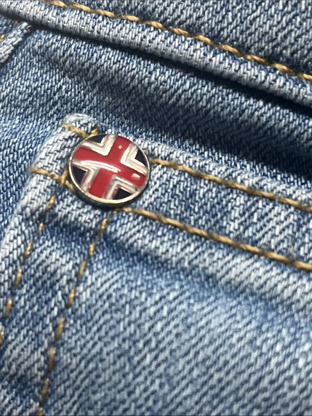 Hudson Jeans - Picture 4 of 16